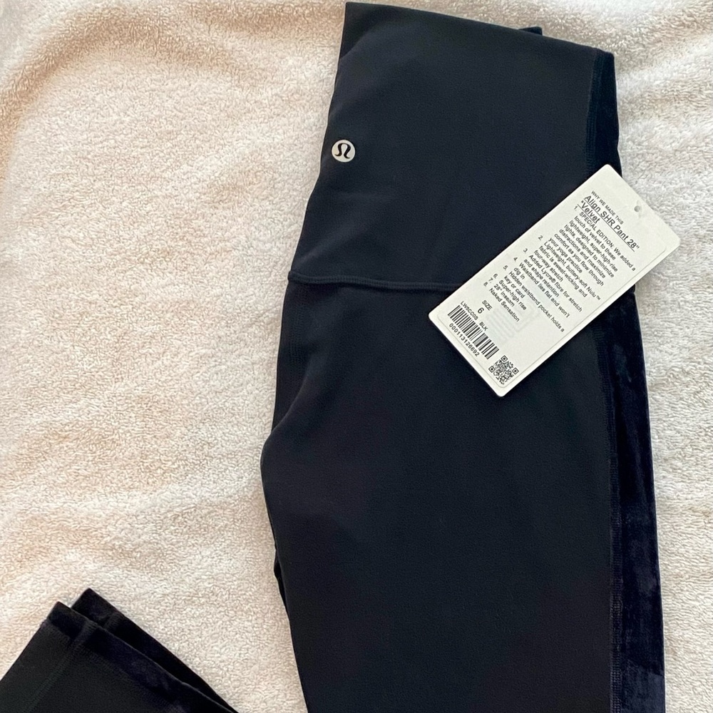 Lululemon ALIGN SHR size 6